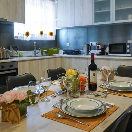 דירה Theo And Ms Luxurious By Filos Inc