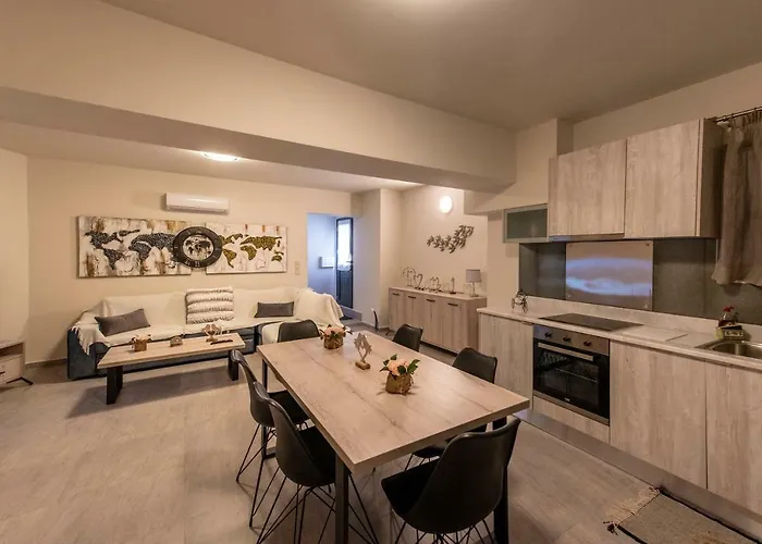 Theo And Ms Luxurious By Filos Inc Apartment